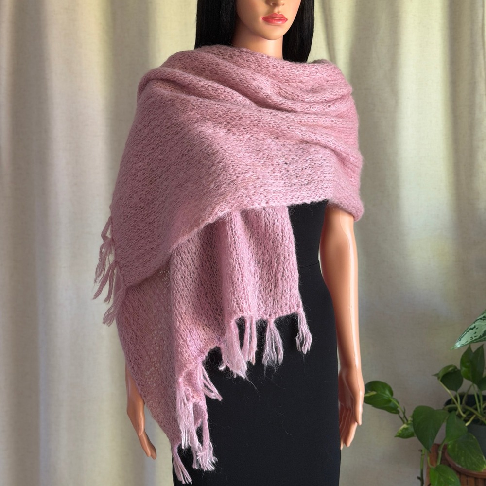 Vtg 90s Pink Mohair Blend Fuzzy Knit Oversized Shawl Wrap Fringe Trim Balletcore